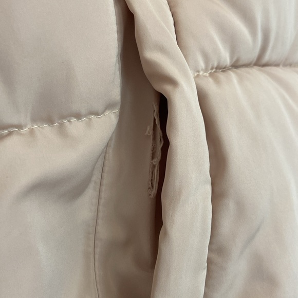 Cream Buttoned Down Puffer - Picture 4 of 4